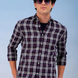 The Indian Garage Co Men Spread Collar Checked Cotton Slim Fit Casual Shirt-picture-38