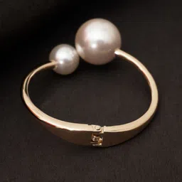 Niscka Gold-Plated Cuff Bracelet image 3