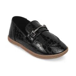 SHOESFORJUNIORS Unisex Textured Loafers with Buckles Detail image 4