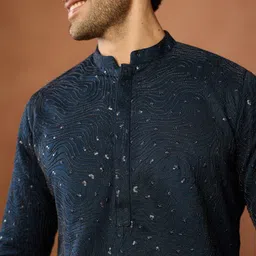 KISAH Abstract Embroidered Mandarin Collar Sequinned Straight Kurta With Trousers image 4