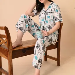 SHREE ARIHANT CREATIONS Women Animal Printed Regular Kurta with Pyjamas image 2