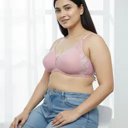 body figure Women Everyday Non Padded Bra image 4