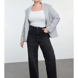 Trendyol Women Slash Knee Light Fade Jeans-picture-37