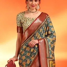 Mitera Ethnic Motifs Zari Silk Blend Sungudi Saree image 4