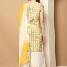 Jompers Women Floral Printed Regular Kurta with Palazzos & With Dupatta image 5