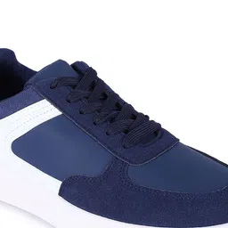 Goldstar Men Colourblocked Sneakers image 4