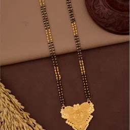 VEMISHTI Gold-Plated Mangalsutra image 3