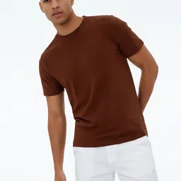 glitchez Self-Striped Round Neck T-shirt-image-4