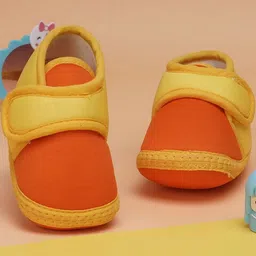 NESKA MODA Kids-Unisex Orange Cotton Booties-picture-17