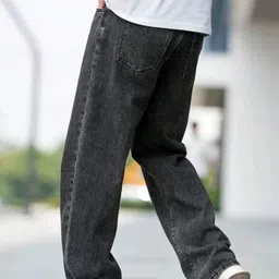 LINARIA Men Classic Mid-Rise Light Fade Stretchable Jeans image 4