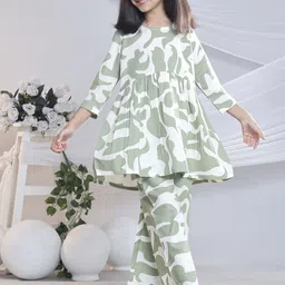 misbis Girls Printed Round Neck Pure Cotton Top With Trousers-picture-11