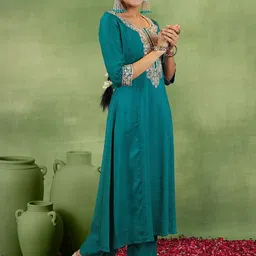 Moda Rapido Women Embroidered Regular Kurta & Trousers With Dupatta image 4