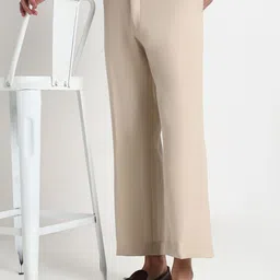 SHOWOFF Men Comfort Flared Low-Rise Trousers image 5