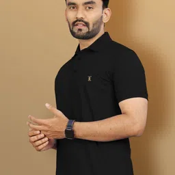 VeBNoR Men Solid Polo Collar T-shirt image 3
