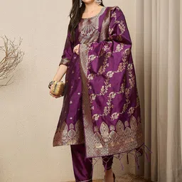VredeVogel Women Ethnic Motifs Embroidered Kurta with Trousers & Dupatta image 2
