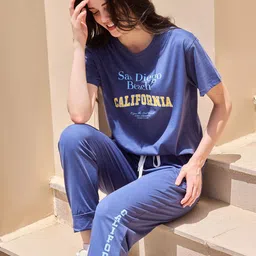 ETC X beebelle Women Printed Top & Joggers Co-Ord Set image 3