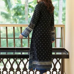 SZN Women Ethnic Motifs Printed Regular Kurta with Trousers image 2