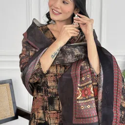 Aaghnya Women Printed Regular Kurta with Palazzos & With Dupatta image 2