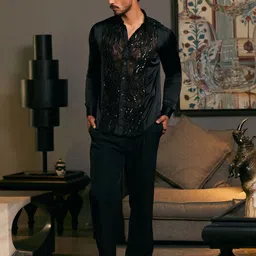 Siddartha Tytler Men Opaque Printed Casual Shirt image 1