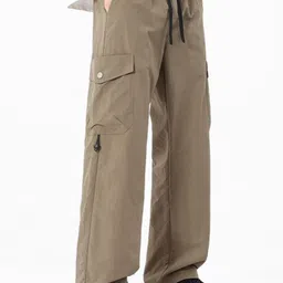 StyleCast x Revolte Men Regular Fit Mid-Rise Cargos Trouser image 5