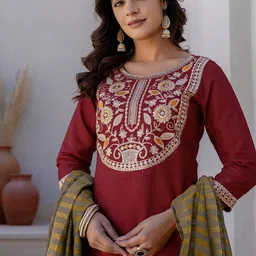 SKYLEE Women Floral Embroidered Kurta with Trousers & Dupatta image 5