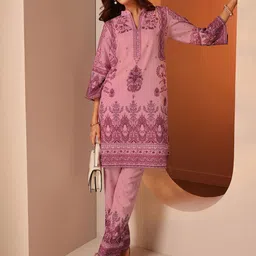 Libas Floral Printed Mandarin Collar Three-Quarter Sleeves Tunic & Trousers image 5