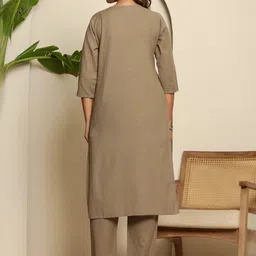 FLAMBOYANT Women Floral Printed Regular Pure Cotton Kurta with Trousers image 4