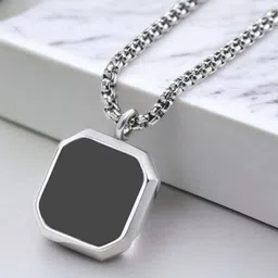 Omaya Jewels Men Hexagonal Pendant With Chain image 2