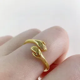 Teeragaj Stainless Steel Hug Finger Ring-picture-27