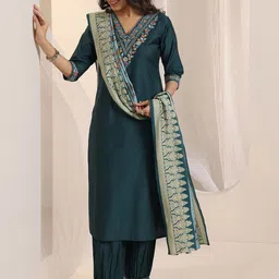 Libas Women Floral Yoke Design Regular Kurta & Salwar With Floral Dupatta image 2
