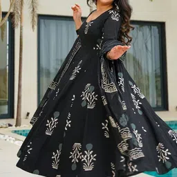 C J Enterprise Women Ethnic Motifs Printed Regular Kurta with Trousers & With Dupatta image 2