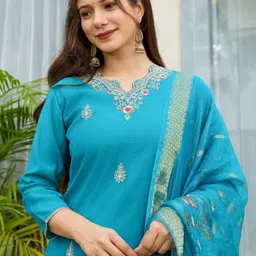 Brand Hill Women Ethnic Motifs Embroidered Regular Thread Work Kurta with Trousers & With Dupatta image 5