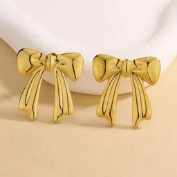 MODE & MINIMAL Quirky Studs Earrings image 4