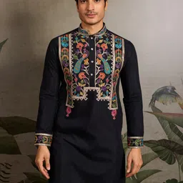 ODETTE Men Floral Embroidered Thread Work Kurta image 4