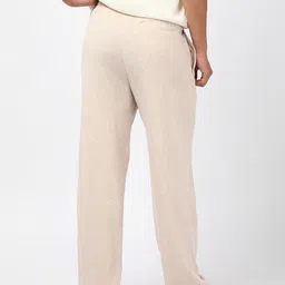 Bewakoof Men Ecru Melange Icon Graphic Printed Oversized Track Pants image 2