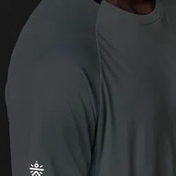 CULT Men Moisture Wicking Solid Round Neck T-shirt image 3