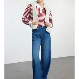 Trendyol Women Low Distress Light Fade Jeans-picture-40