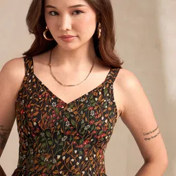 Outzidr Women Floral Printed Fit and Flare Midi Dress image 5