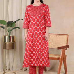 Moms Ever Floral Printed Round Neck Pure Cotton Maternity Kurta With Trousers & Dupatta-image-3