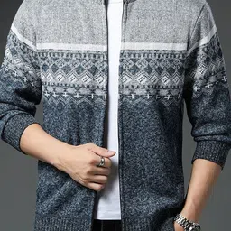 StyleCast x Revolte Geometric Printed Mock Collar Tailored Jacket image 2