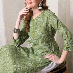 DEEPYOG APPAREL Women Paisley Printed Kurta image 5