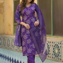 AHIKA Women Bandhani Printed Kurta with Trousers & Dupatta image 4