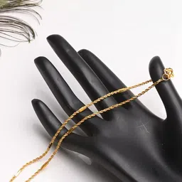 Guarantee Ornament House Brass Gold-Plated Chain image 1