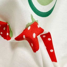 JC HOME White & Green Typography 200 TC King Bedsheet with 2 Pillow Covers image 2