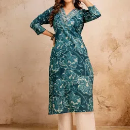 Sa Rasa Women Floral Printed Thread Work Kurta image 2
