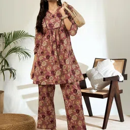 HERE&NOW Printed V-Neck Tunic & Trousers Co-Ords image 3
