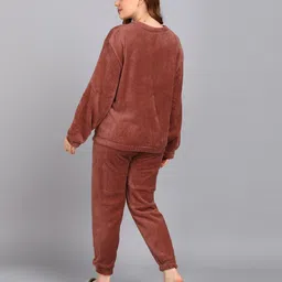 trendverse Women Night Suit Set Red Solid image 2