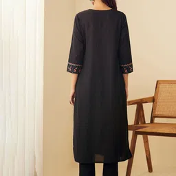 Anni Designer Floral Embroidered Thread Work Straight Kurta with Trousers & Dupatta image 4