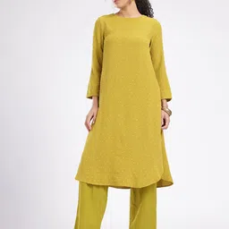 fusion by glitchez Dobby Textured Kurta with Trousers-image-45