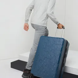 Wildcraft Set Of 3 Trolley Bags With 1 Free Backpack image 3